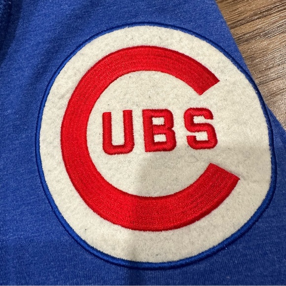 Chicago Cubs Hoodie by Mitchell and Ness - Picture 5 of 5